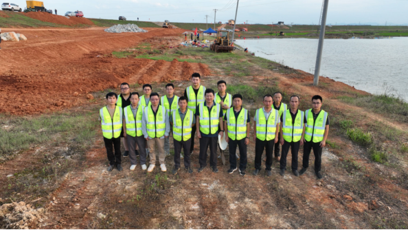 抗洪搶險(xiǎn)報(bào)導(dǎo)-迎“汛”而上，奔赴前線 -454.png